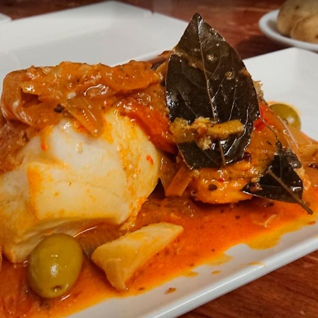 Bodegón Casa Matías plato con pescado